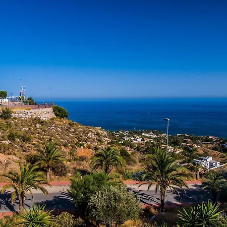 Apartment 703 Aguila - Vista Al Mar - Cerca De Tren, Restaurantes Y Tiendas *